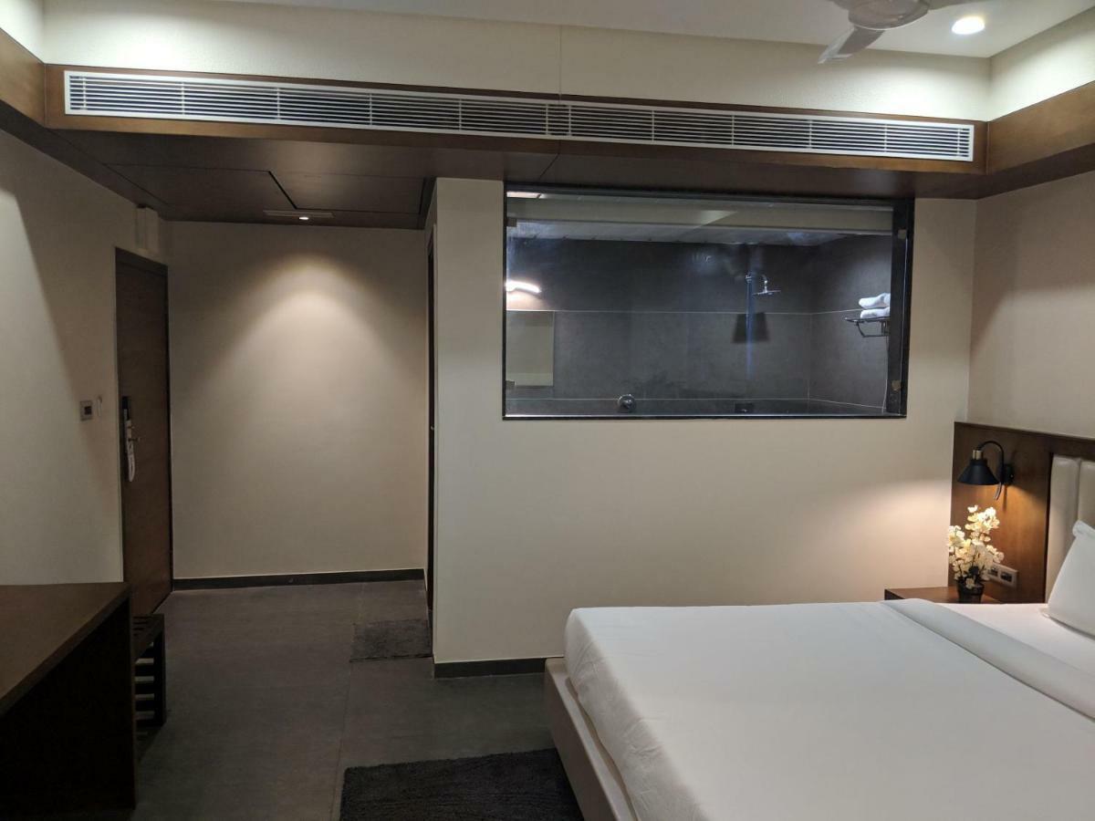 Hotel Avaante Ahmedabad Formerly Known As The Orchid Hotel 외부 사진