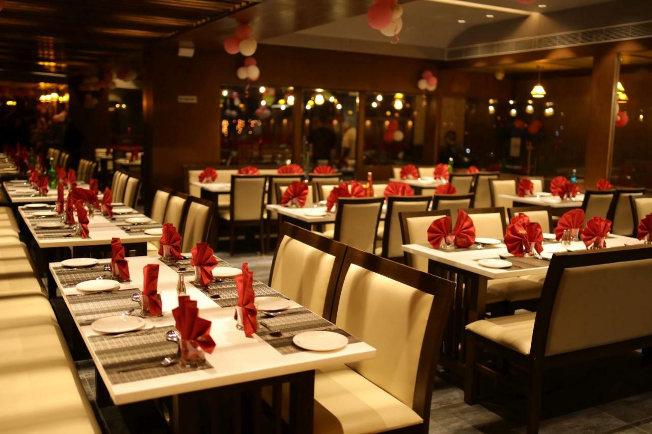 Hotel Avaante Ahmedabad Formerly Known As The Orchid Hotel 외부 사진