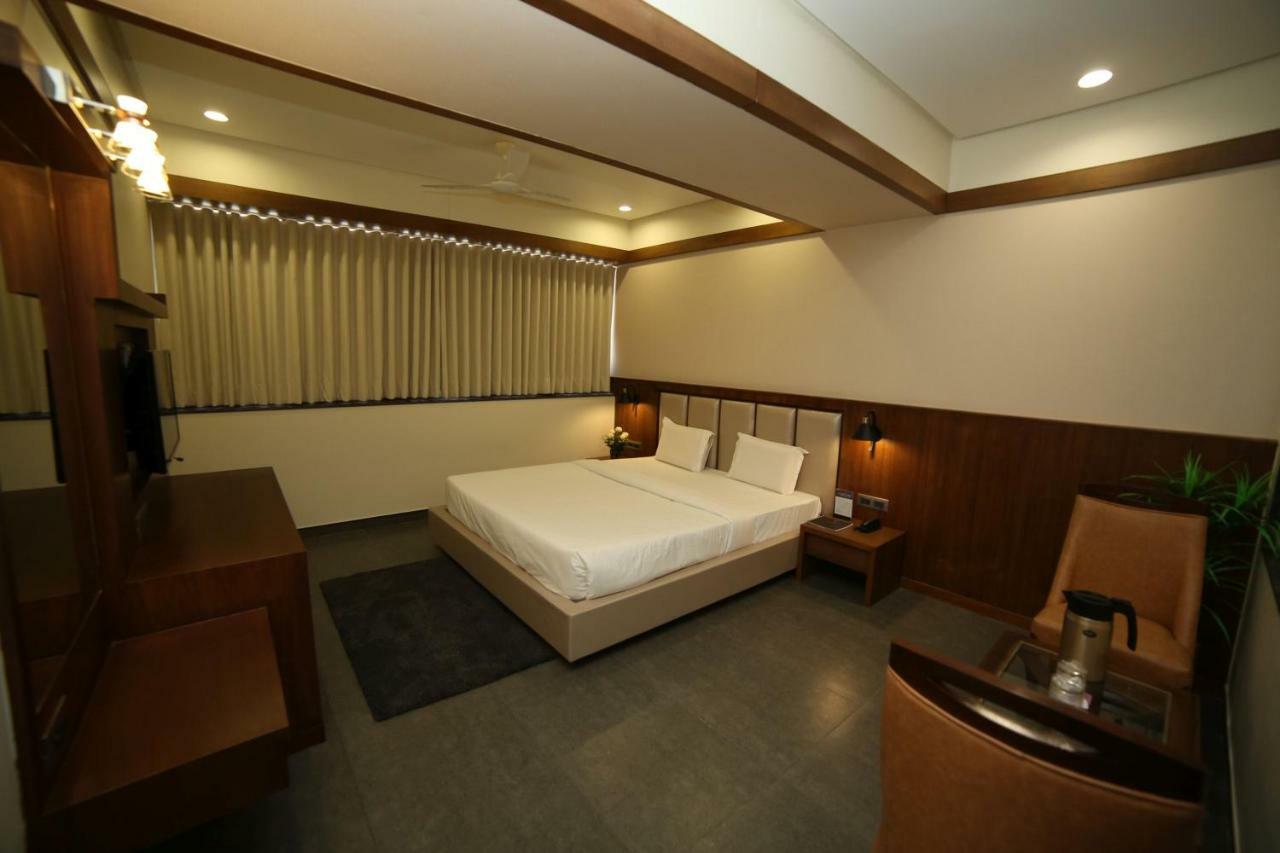 Hotel Avaante Ahmedabad Formerly Known As The Orchid Hotel 외부 사진