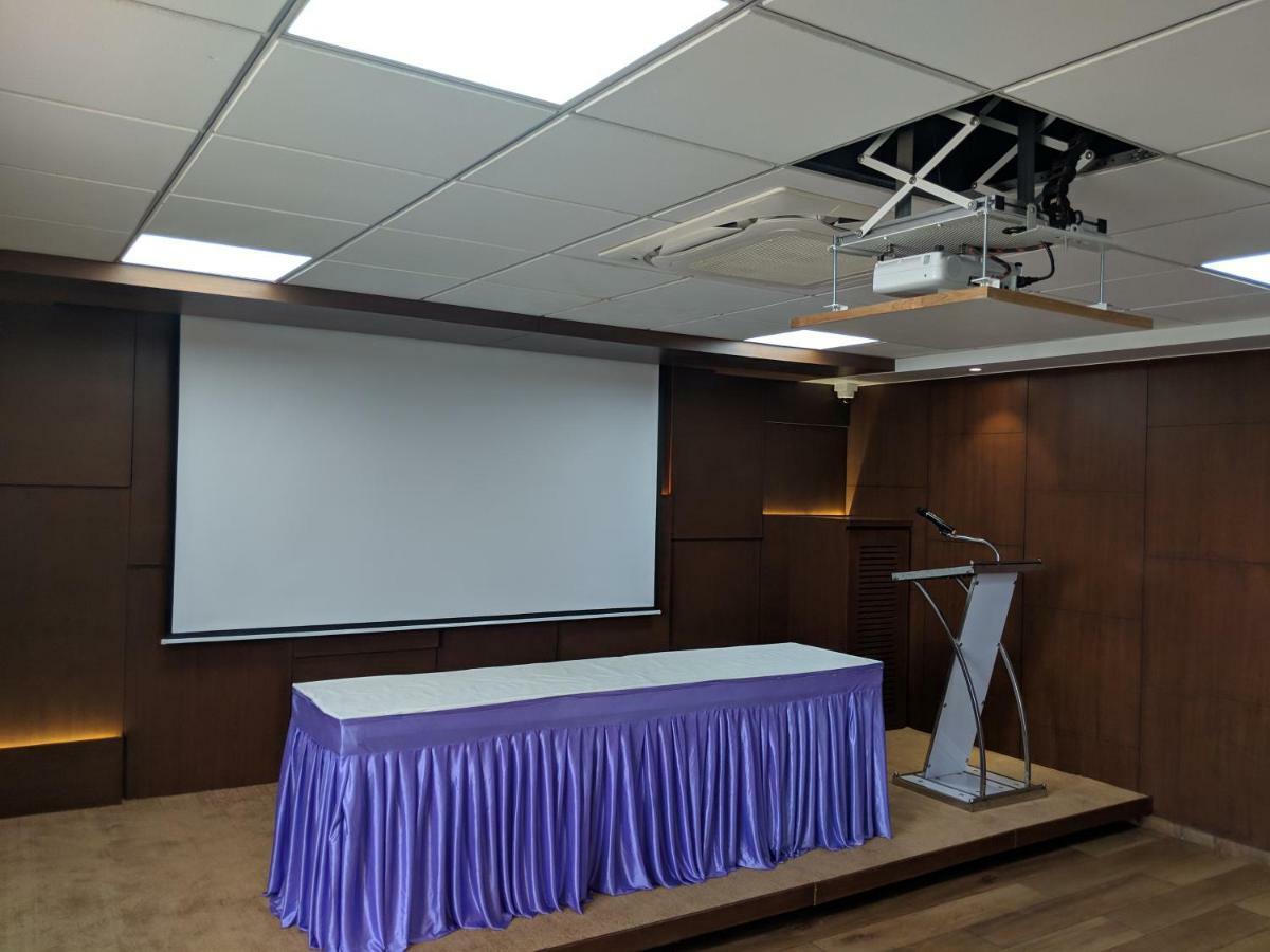 Hotel Avaante Ahmedabad Formerly Known As The Orchid Hotel 외부 사진