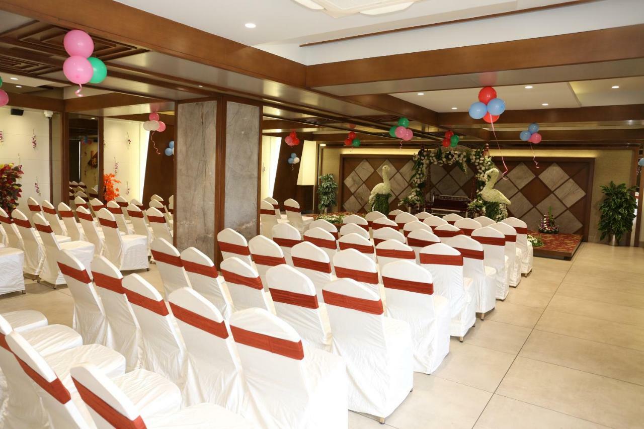 Hotel Avaante Ahmedabad Formerly Known As The Orchid Hotel 외부 사진